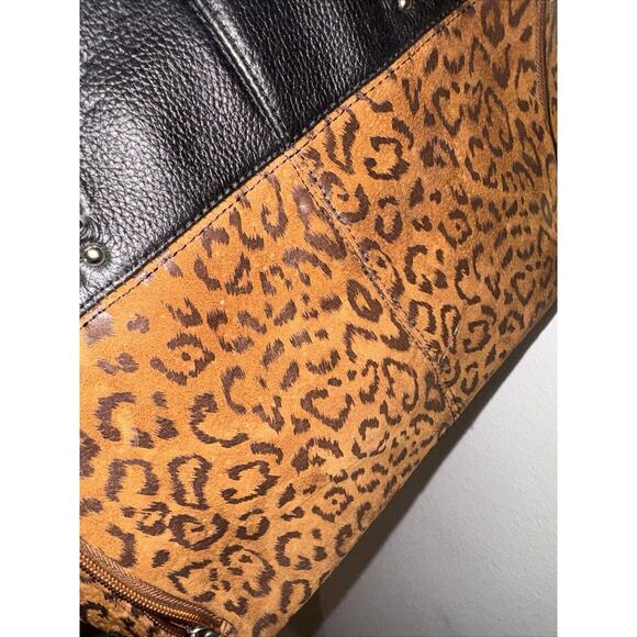 Gun Tote'n Mamas conceal carry Leopard Print Handbag - Picture 12 of 15